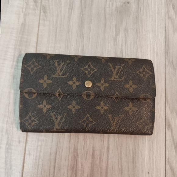 Louis Vuitton Handbags - LOUIS VUITTON Monogram Portefeuille International Long Wallet
